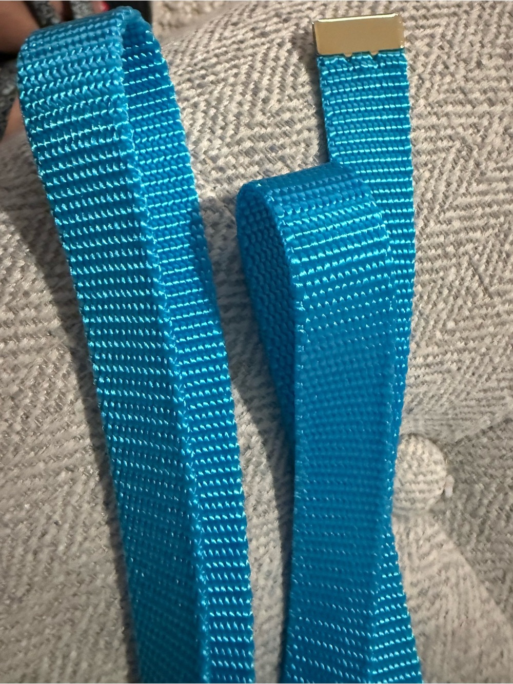 Pierre Cardin Bright Turquoise Webbing Belt with Gold Buckle - Picture 3 of 3